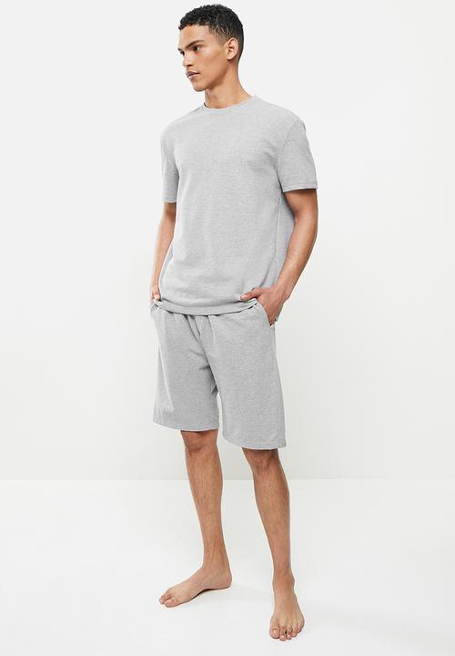 Trendyol - Basic top & shorts pj set - grey