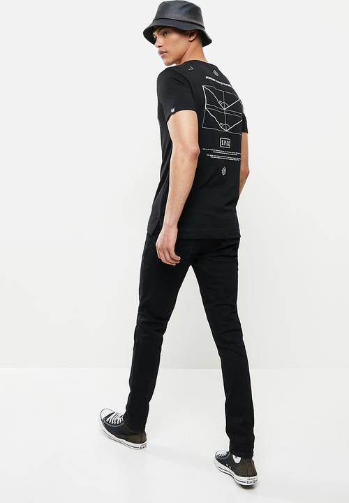 S.P.C.C - Locke side slit straight hem tee - black