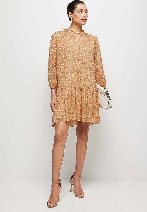 MILLA - Daisy print drop waist mini dress - Sand