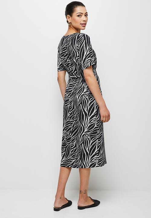 edit - Woven belted midi tunic - black doodle