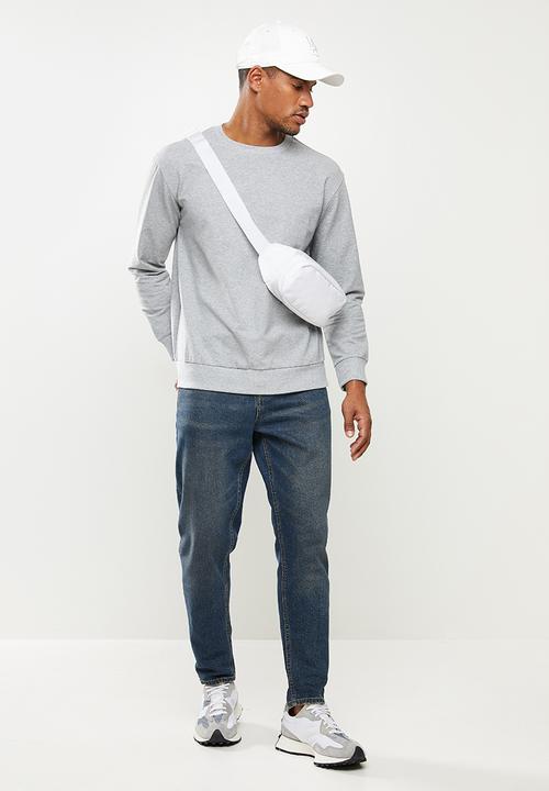 STYLE REPUBLIC - Plain crew neck sweat top - grey