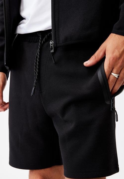 Cotton On - Active tech fleece short - black