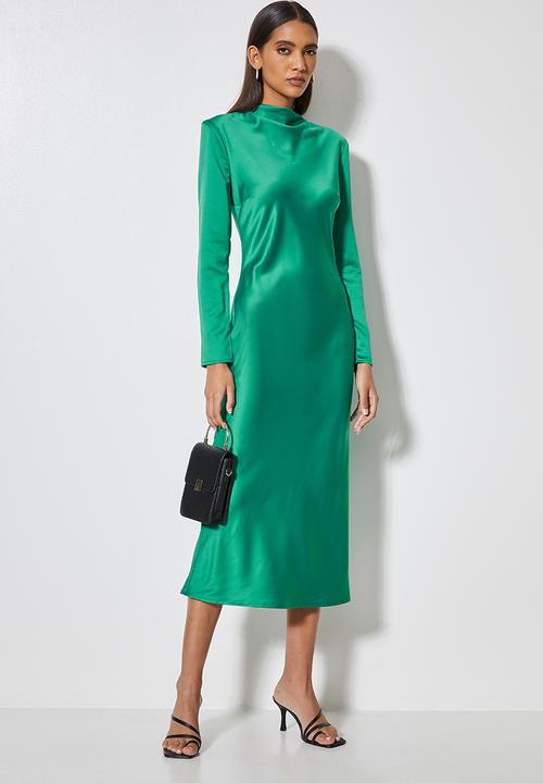 VELVET - Long sleeve satin slip midi dress with shoulder pads - green