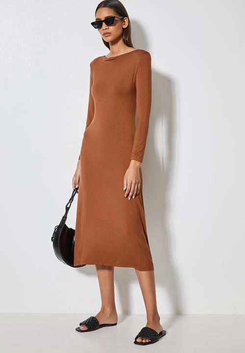 VELVET - Draped neck knit dress with shoulder pad - mink