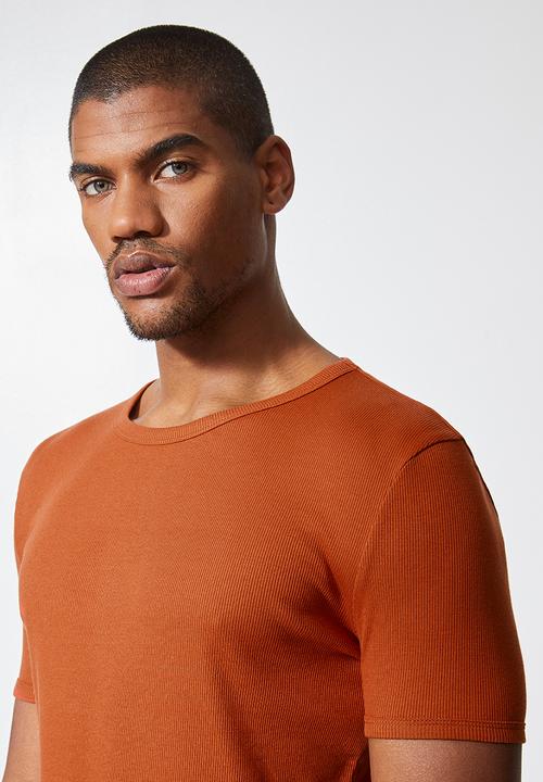 Superbalist - Brando rib muscle fit crew neck tee - rust 