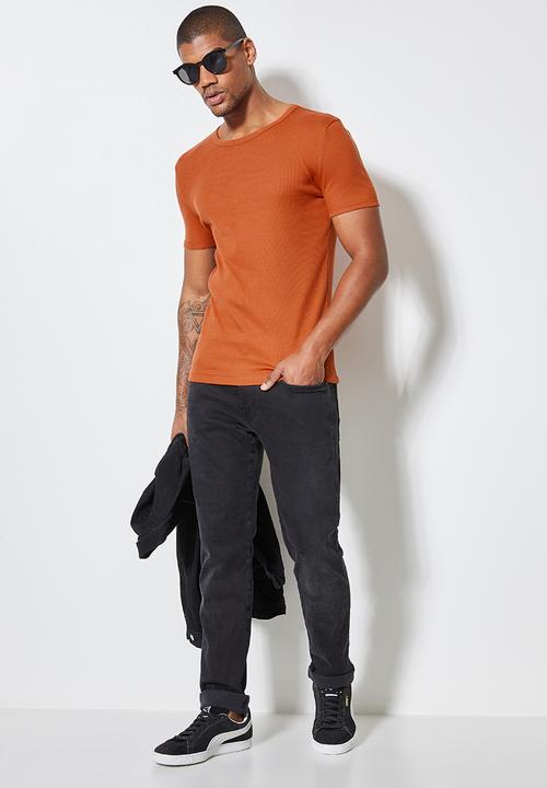 Superbalist - Brando rib muscle fit crew neck tee - rust 