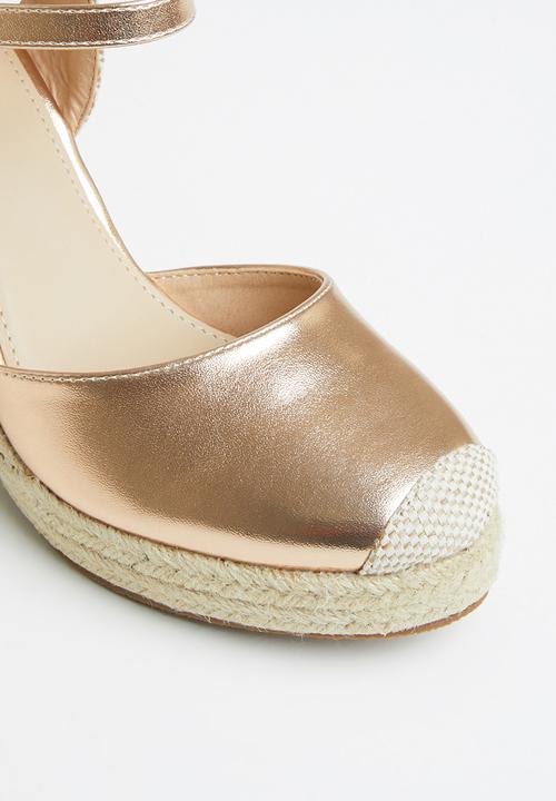 Miss Black - Hooked espadrille wedge - rose gold