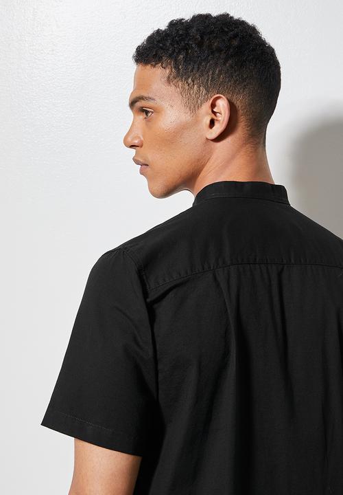 Superbalist - Regular fit mandarin short sleeve shirt - black