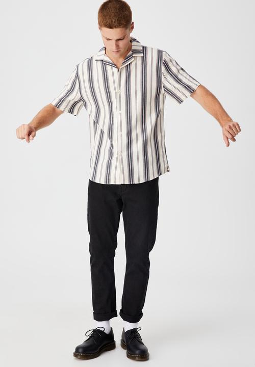 Cotton On - Textured short sleeve shirt - pink ecru stripe