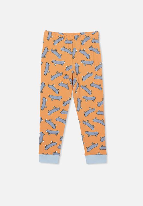 Cotton On - Orlando long sleeve pyjama set - skate monster frosty blue