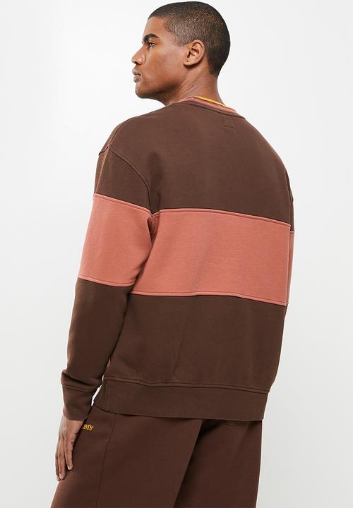 Levi’s® - Colour block tipped crew - bitter chocolate