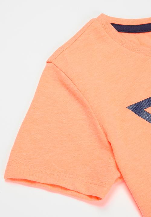 GUESS - Core triangle crew tee - peach