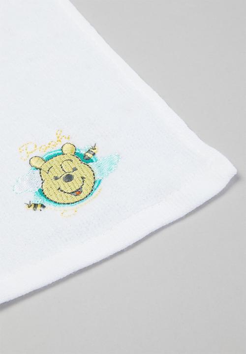 Character Group - 2-pack winnie face cloths - yellow & white