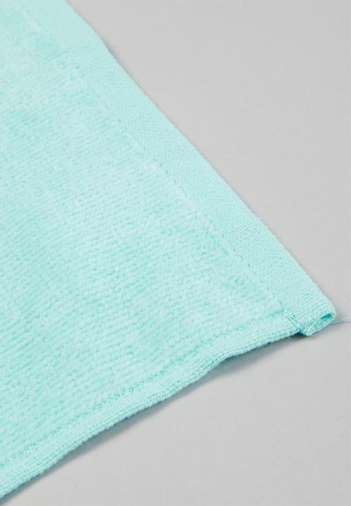 Character Group - 2-pack mickey face cloths - blue & white