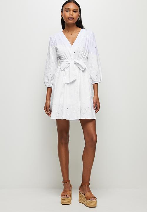 MILLA - Anglaise balloon sleeve mini dress - white
