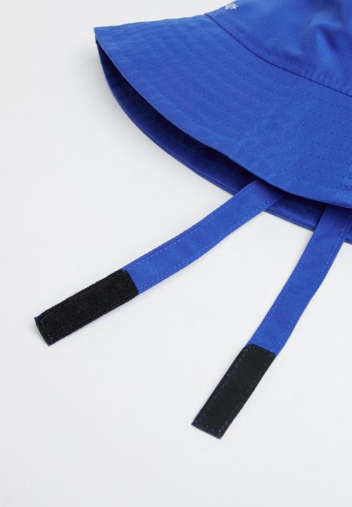 Nike - Upf 40+ infant bucket hat - game royal