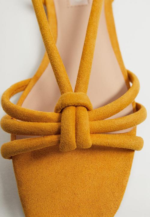 MANGO - Knots 1 sandal - medium yellow