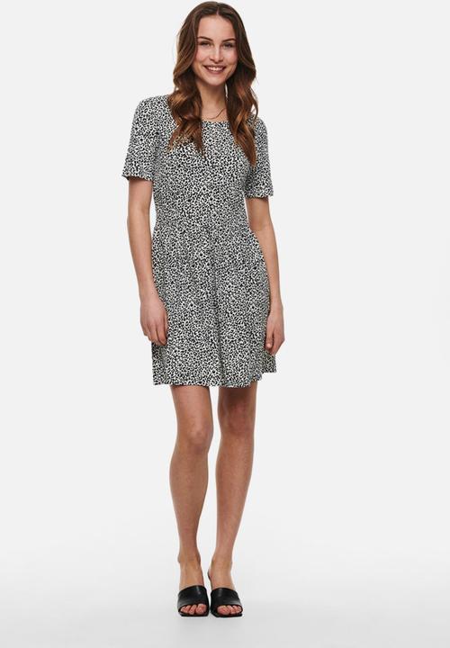 Jacqueline de Yong - Kirkby  short sleeve short dress - cloud dancer