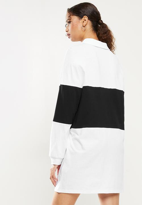 Blake - Oversize golfer dress - white & black 