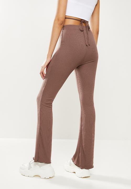 Blake - Flare leg trouser with flossing detail - cognac 