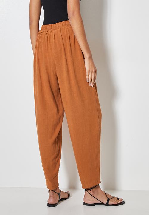 Superbalist - Relaxed trouser - copper