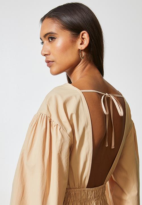 Superbalist - Shirred waist open back midi dress - light caramel
