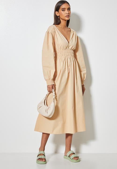 Superbalist - Shirred waist open back midi dress - light caramel