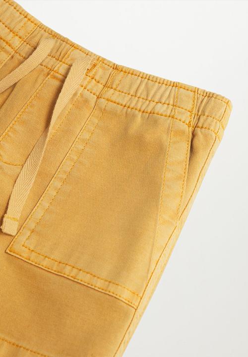 MANGO - Bermuda shorts max - mustard
