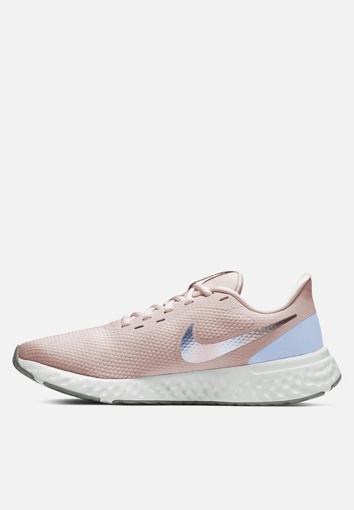 Nike - Wmns Nike revolution 5 - barely rose/hydrogen blue-mtlc pewter