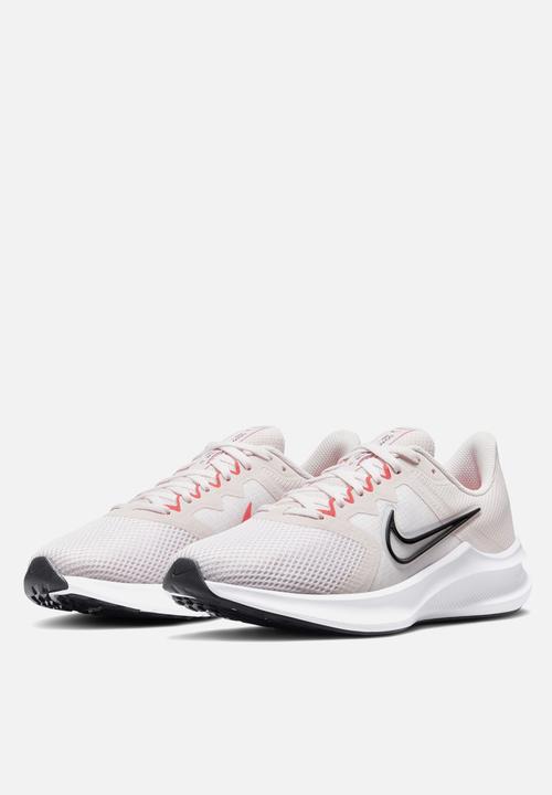 Nike - Downshifter 11 - light soft pink/black-magic ember-white