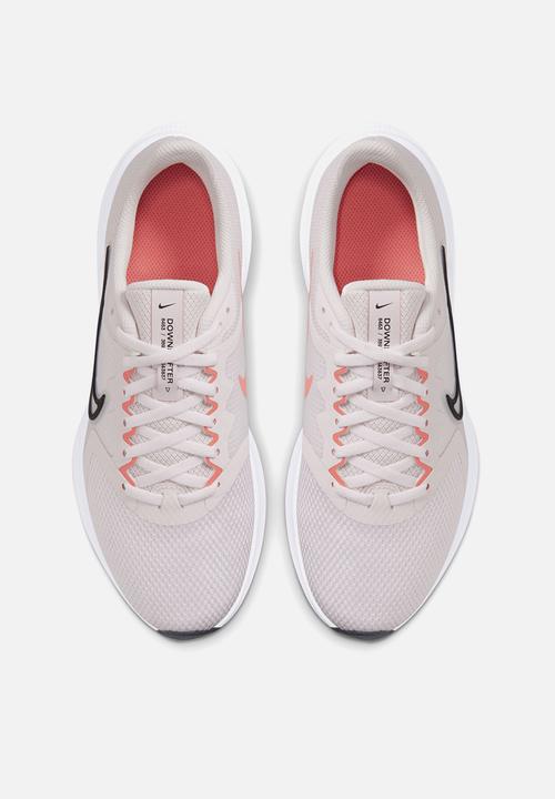 Nike - Downshifter 11 - light soft pink/black-magic ember-white