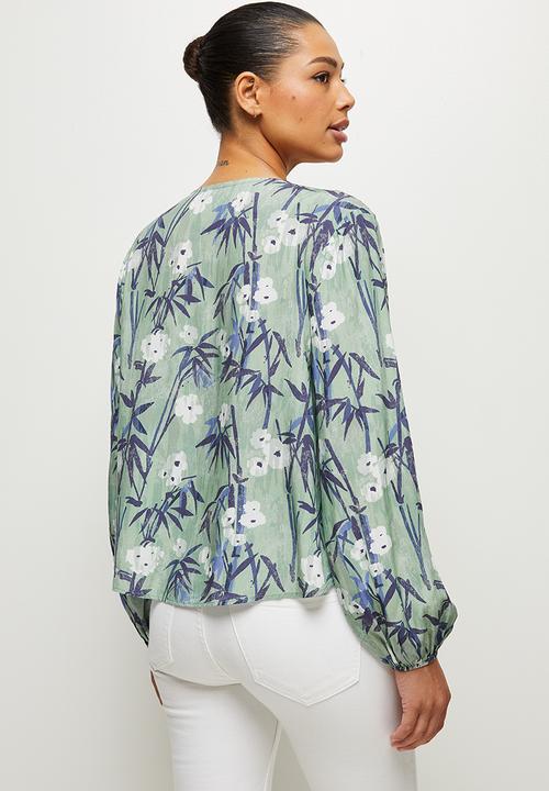 edit - Boxy notch neck shell - sage bamboo