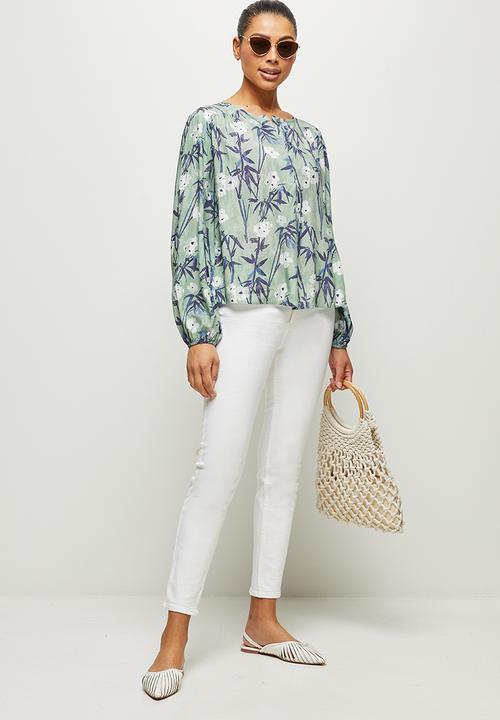 edit - Boxy notch neck shell - sage bamboo