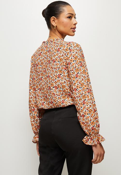 edit - Piecrust peasant blouse - rust shades floral