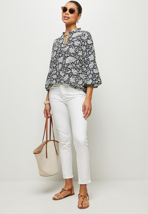 edit - Piecrust peasant blouse - navy garden floral