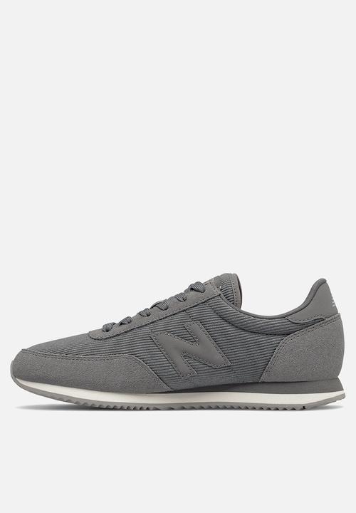 New Balance  - 720 v1 - grey (030)