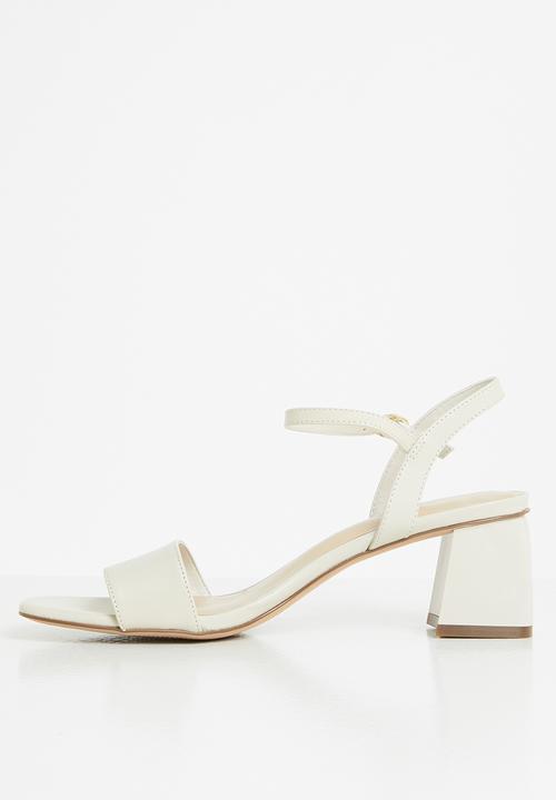 ALDO - Gleawia0 block heel - cream 