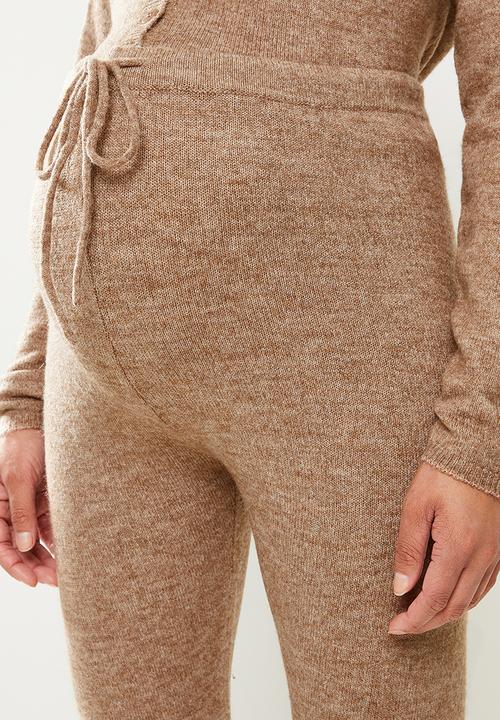 Cotton On - Maternity friendly split side match back pant - cocoa bean marle