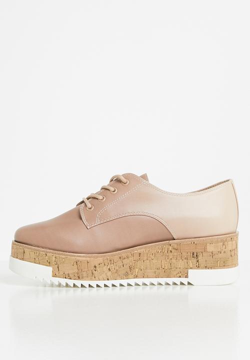 ALDO - Weralia0 flatform brogue - bone