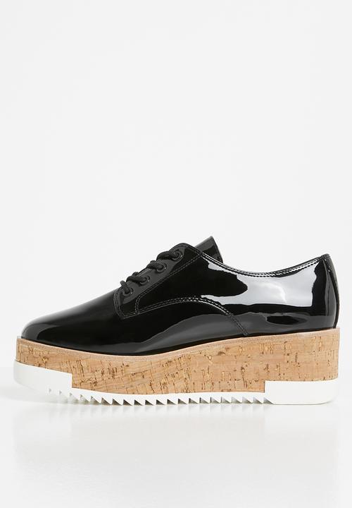 ALDO - Weralia0 flatform brogue - black