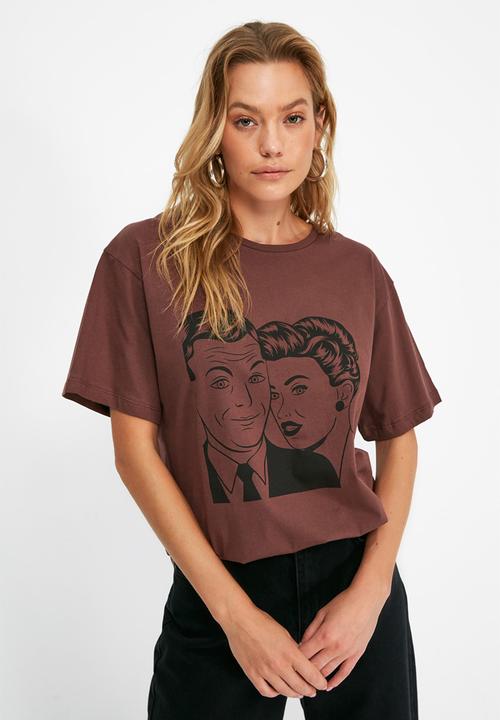 Trendyol - Printed boyfriend knitted T-shirt - brown