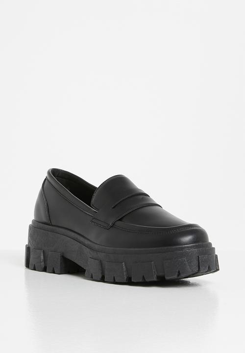 Jada - Lug sole loafer - black
