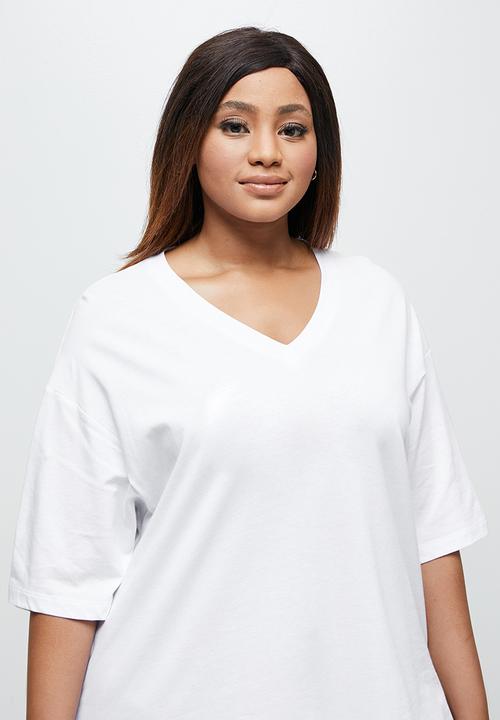 edit Plus - Short sleeve v-neck stepped hem tee - white