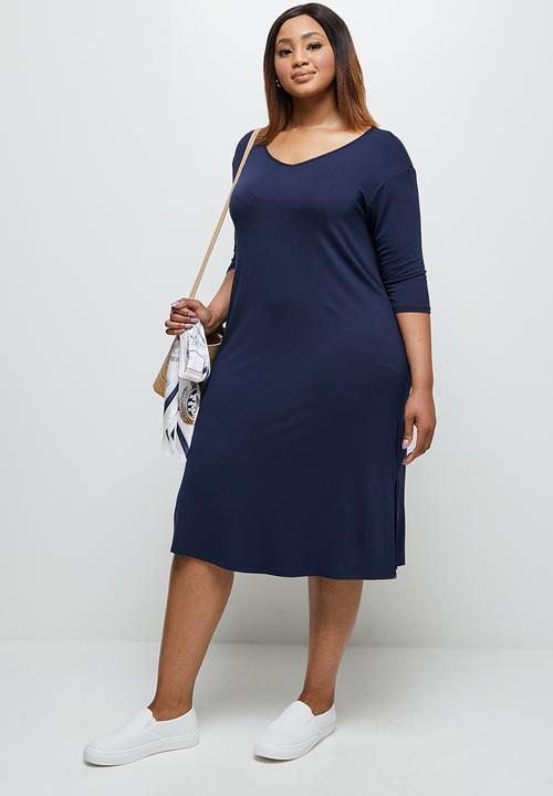 edit Plus - 3/4 Sleeve v-neck tee dress - navy