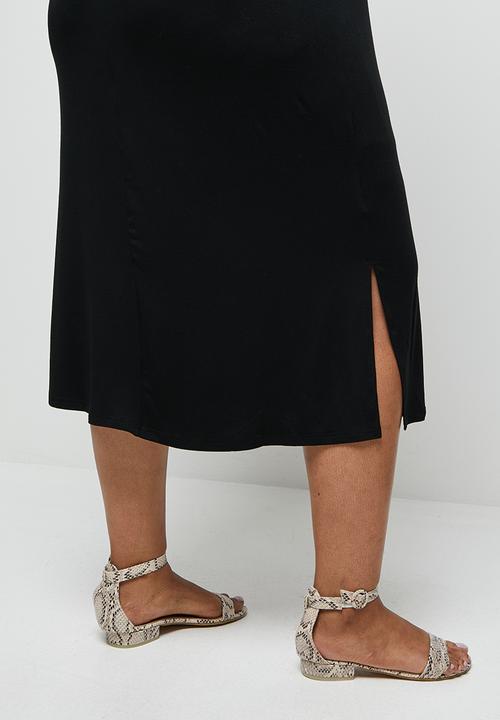 edit Plus - 3/4 Sleeve v-neck tee dress - black