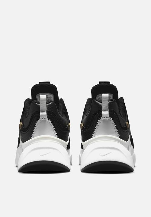 nike ryz 365 2 on feet