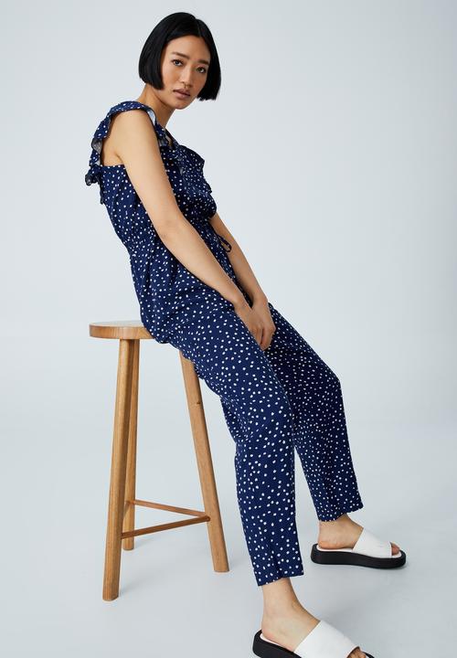 Cotton On - Woven petite tara jumpsuit - billie ditsy medieval blue