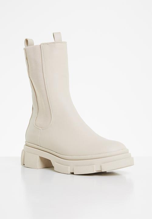 Missguided - Chunky pull on ankle boots - cream