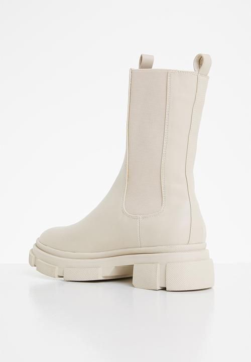 Missguided - Chunky pull on ankle boots - cream