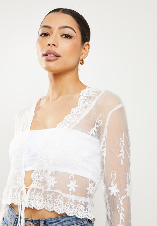 Missguided - Premium lace frill sleeve tie front beach top - white